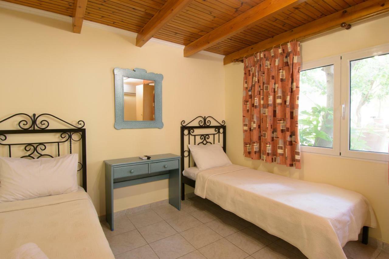 Ammoudara Beach Hotel Apartments Amoudara  Esterno foto